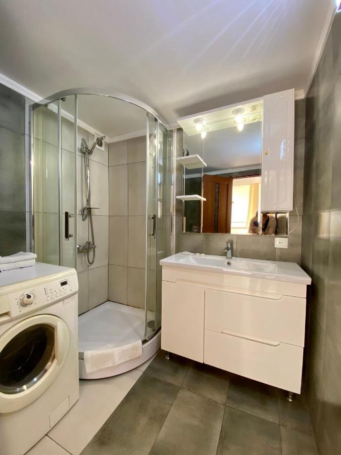 Central Apartments Одеса Екстериор снимка