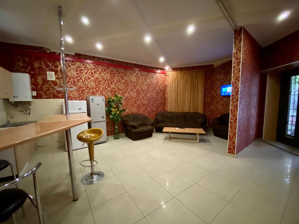 Central Apartments Одеса Екстериор снимка