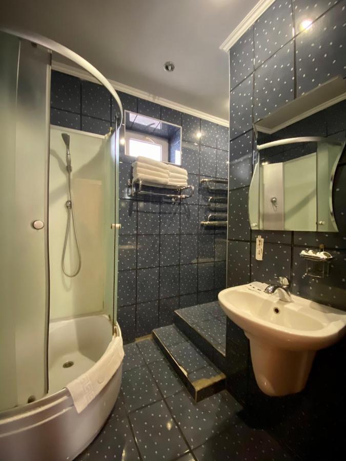 Central Apartments Одеса Екстериор снимка