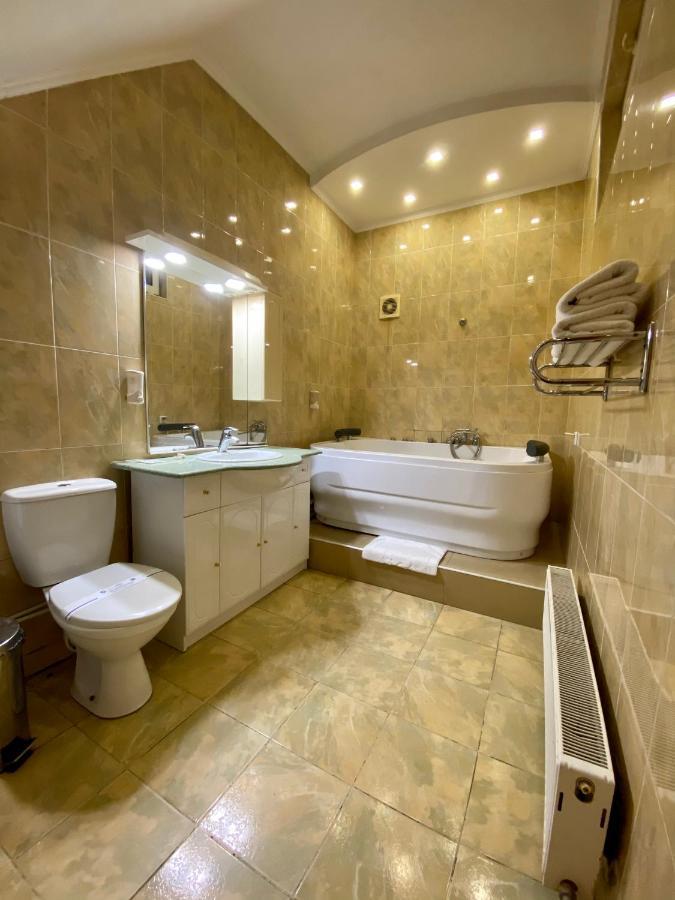 Central Apartments Одеса Екстериор снимка