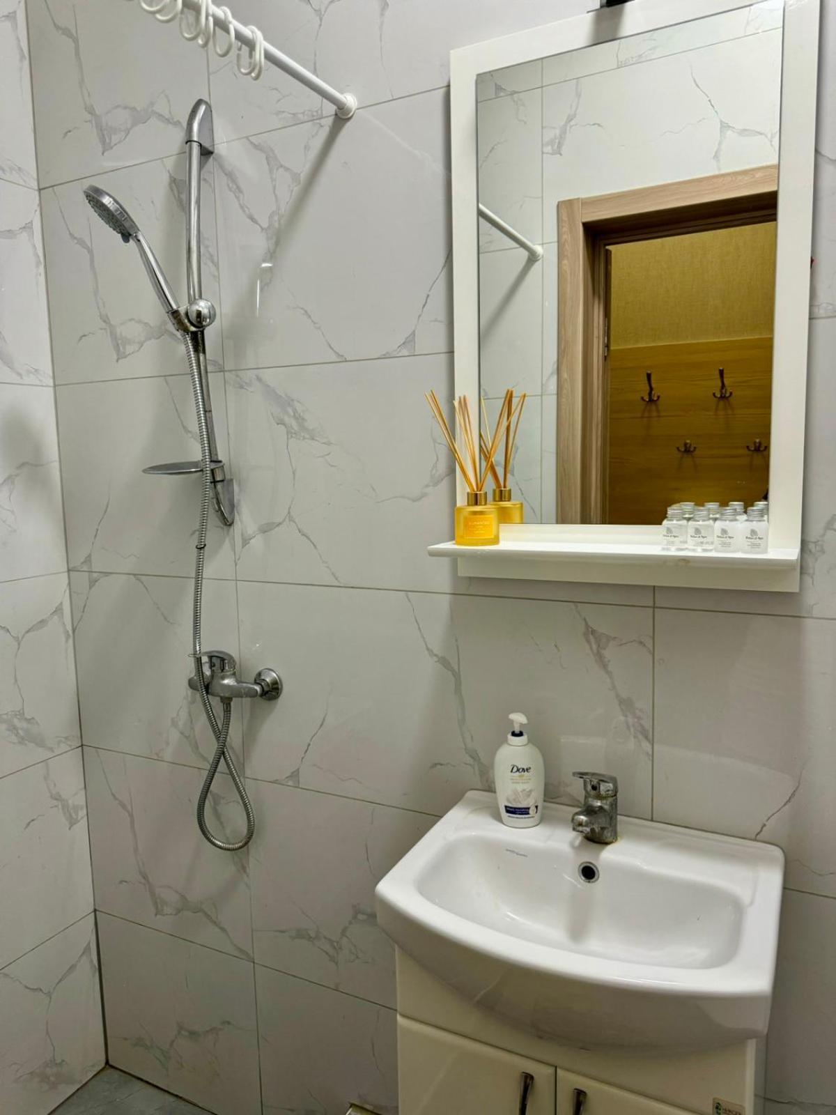 Central Apartments Одеса Екстериор снимка