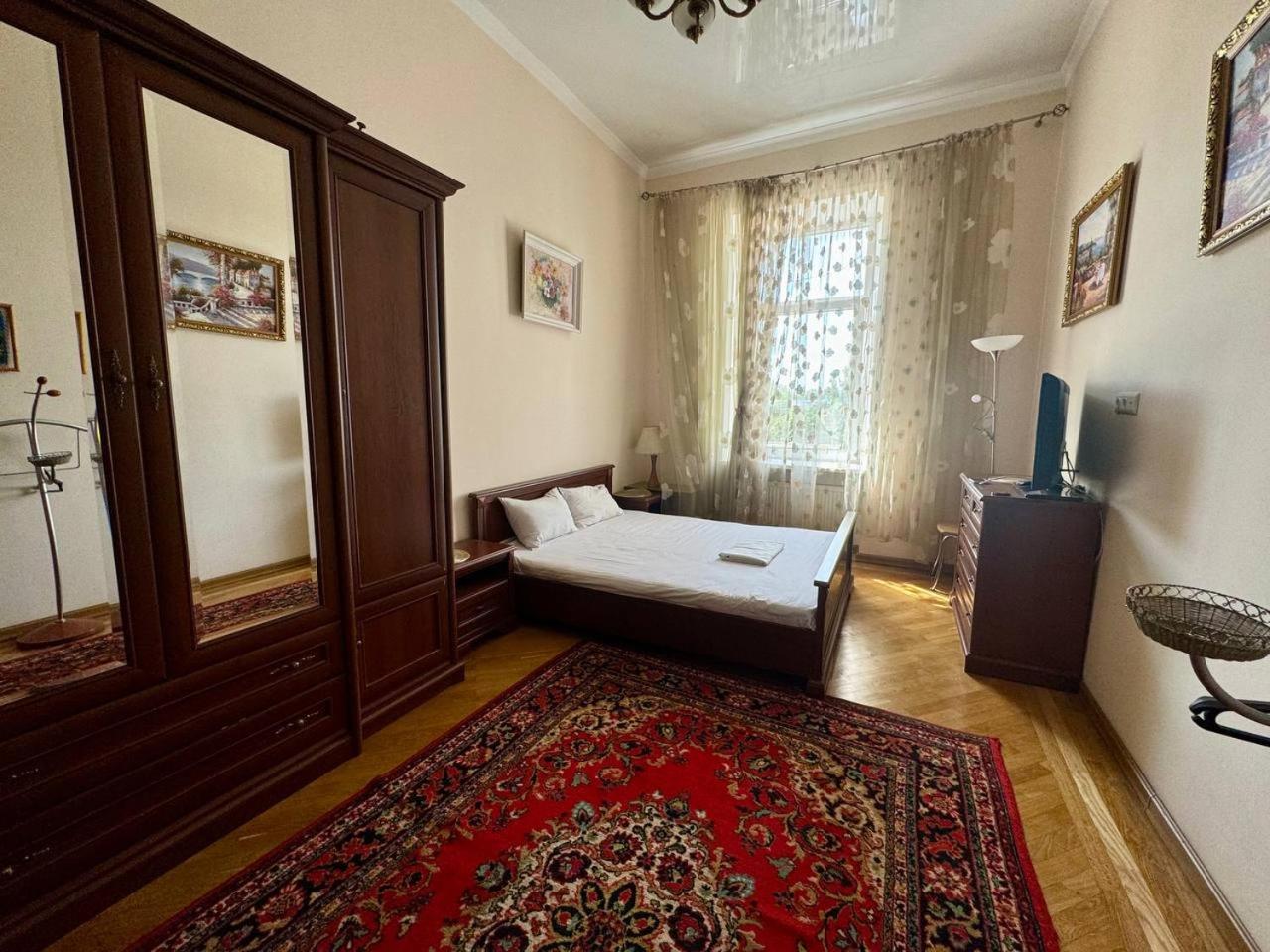 Central Apartments Одеса Екстериор снимка